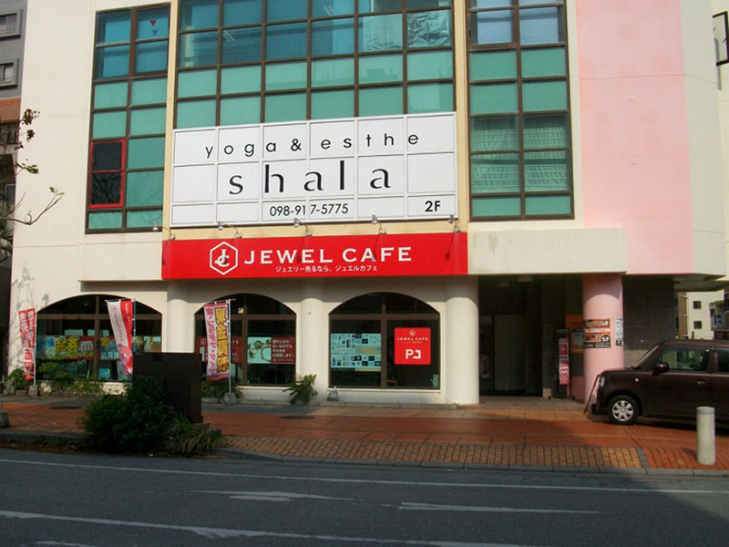 ジュエルカフェ おもろまち店